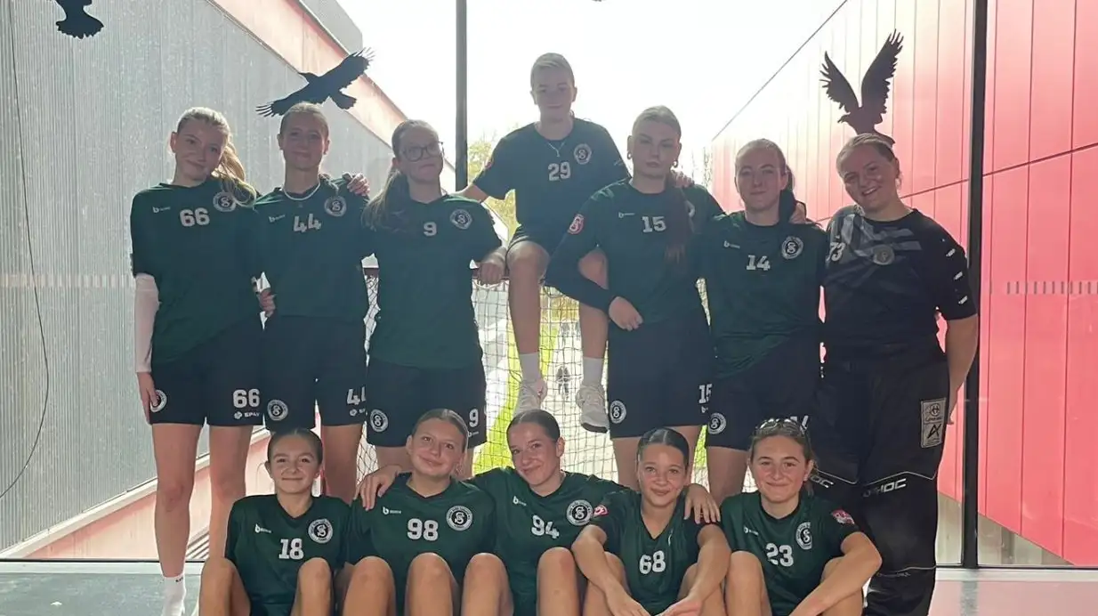 Série neporazitelnosti dorostenek pokračuje