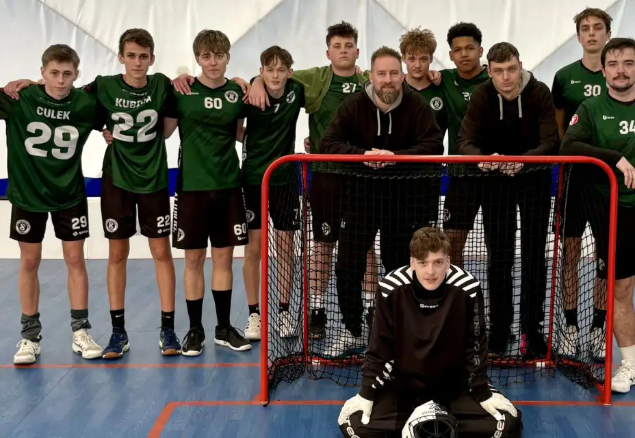 Junioři: tvrdá facka od Pardubice, drama s Hořicemi rozhodly až nájezdy