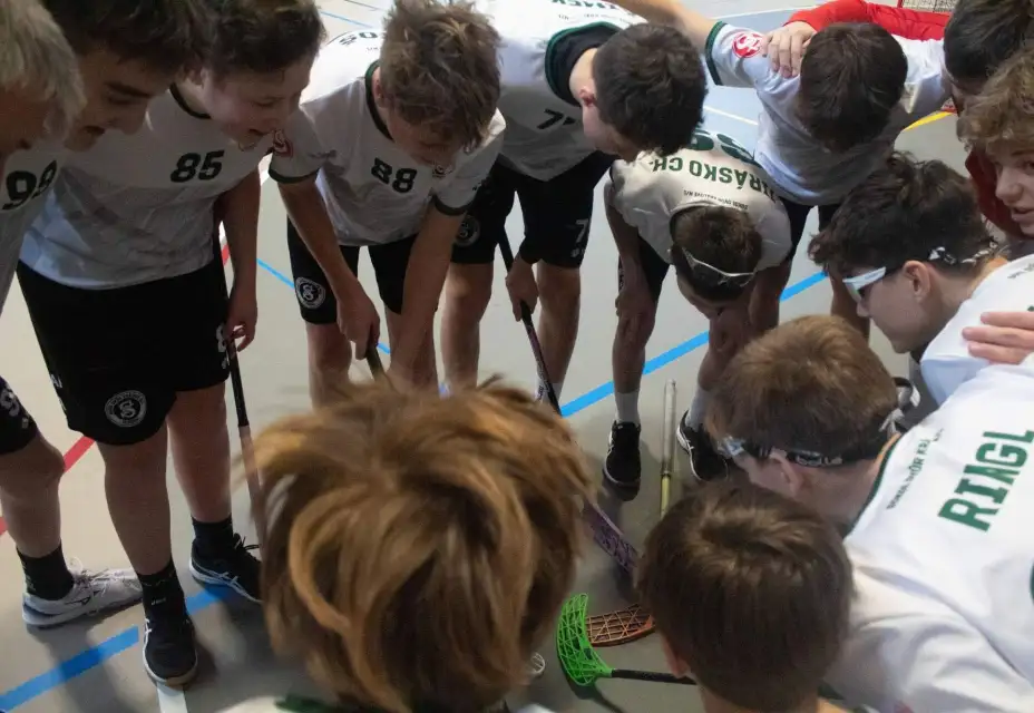 Starší žáci: brankostroj ve Strži