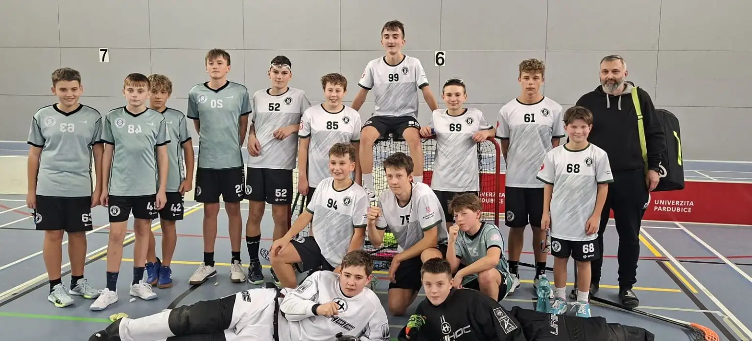 Starší žáci vítězně v novém koši
